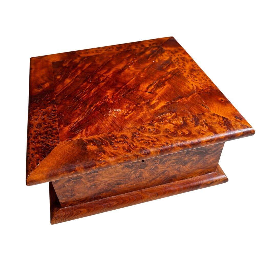 Vintage solid wood burlwood keepsake box hinge lid lock & key caddy compartments